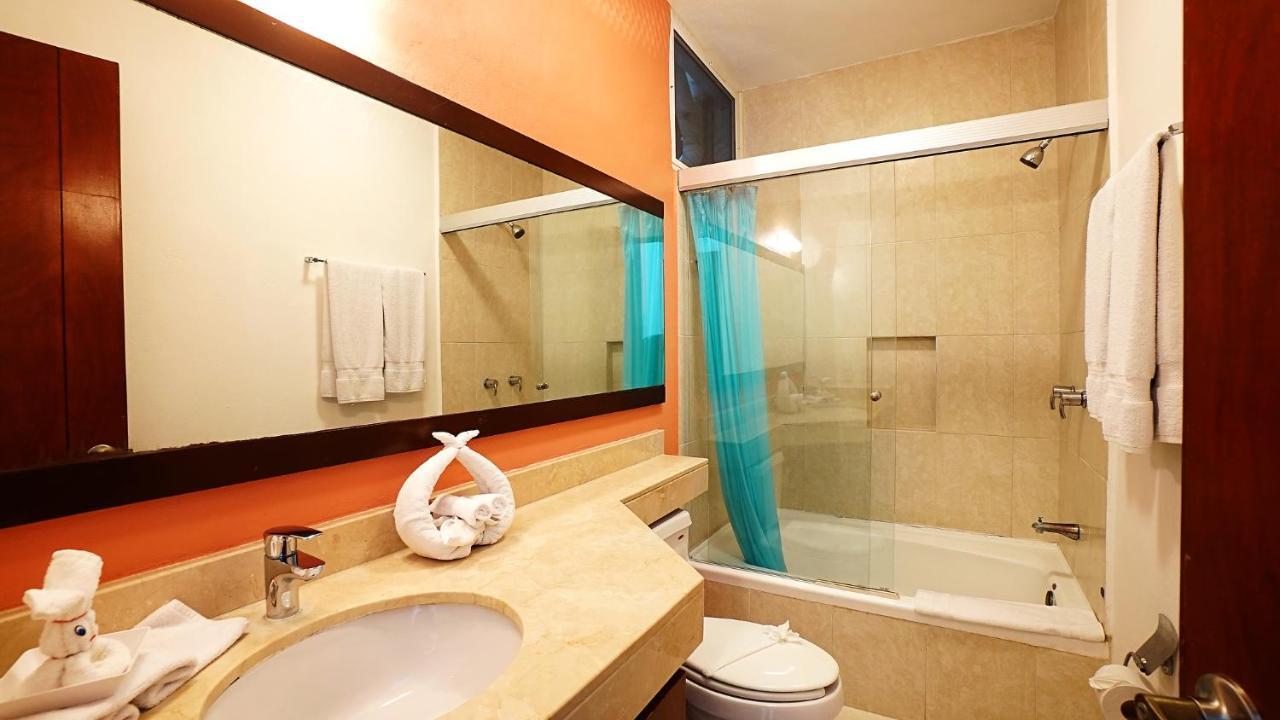 Meridian Downtown Apartments Playa del Carmen Exterior photo